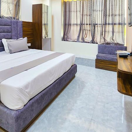 אחמדאבאד Hotel Nova Blue מראה חיצוני תמונה
