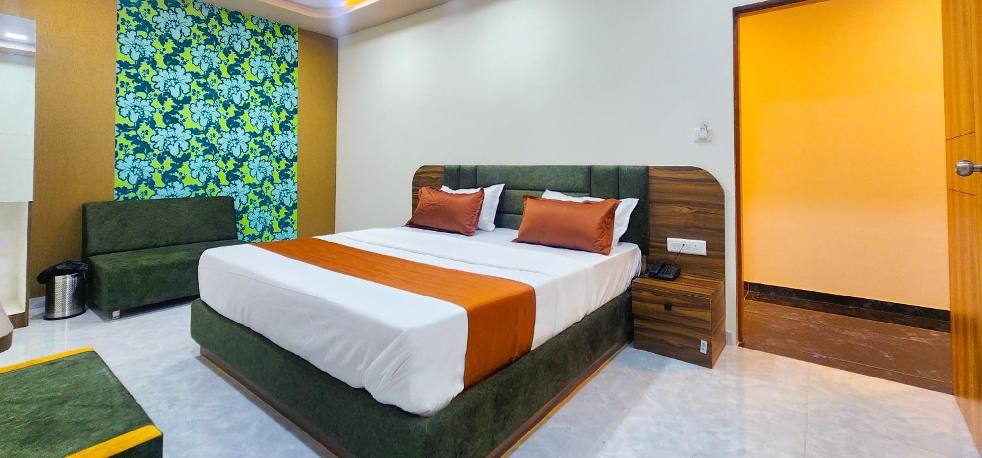 אחמדאבאד Hotel Nova Blue מראה חיצוני תמונה