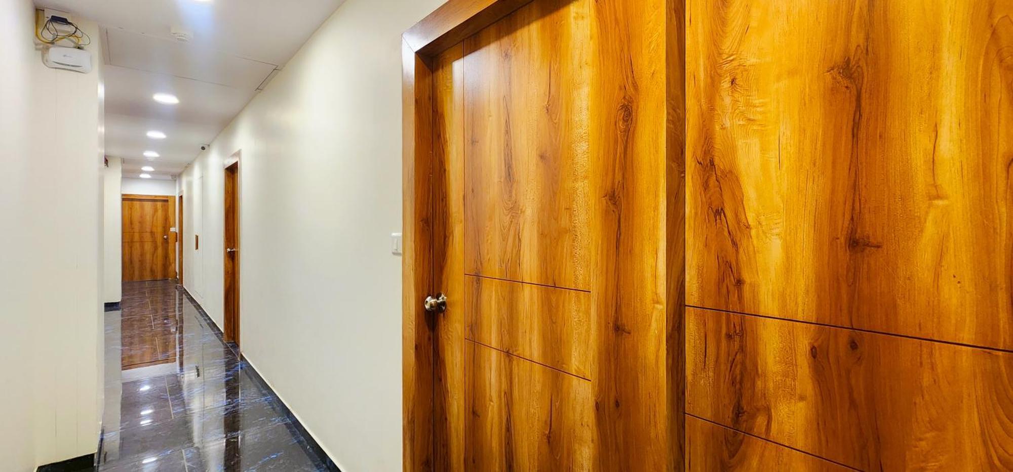 אחמדאבאד Hotel Nova Blue מראה חיצוני תמונה