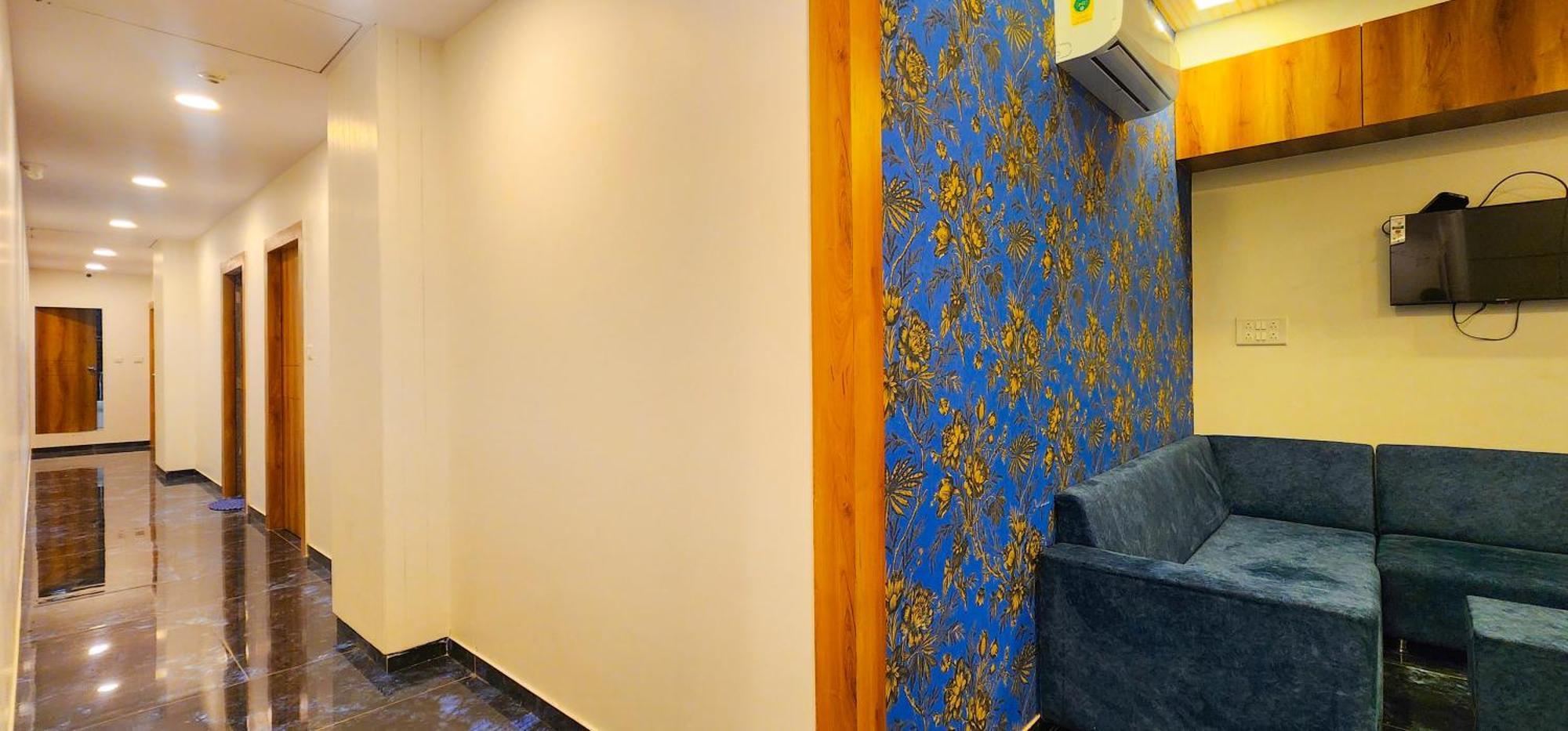 אחמדאבאד Hotel Nova Blue מראה חיצוני תמונה