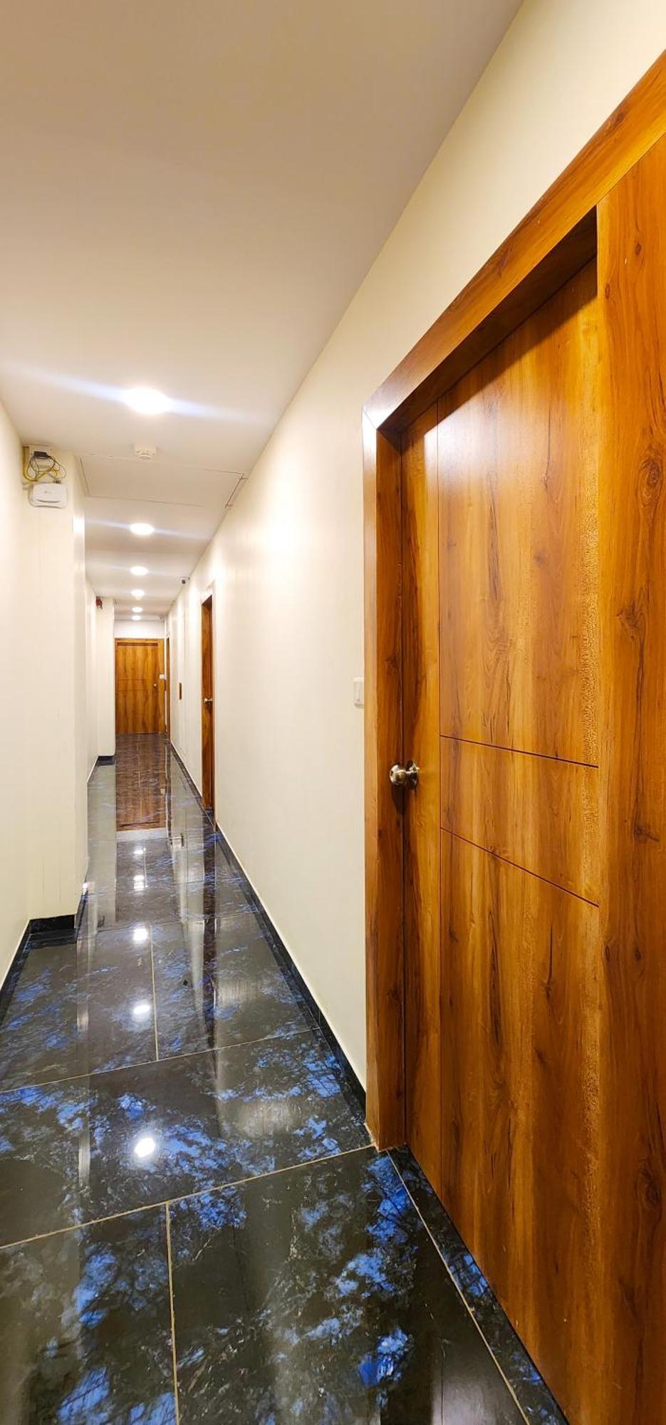 אחמדאבאד Hotel Nova Blue מראה חיצוני תמונה