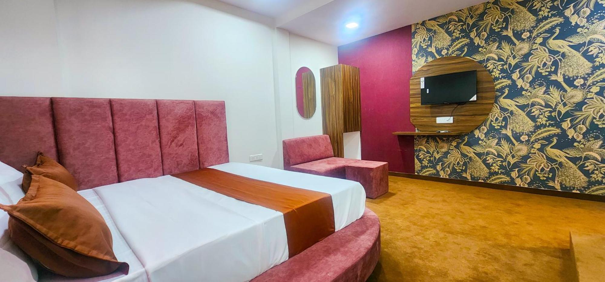 אחמדאבאד Hotel Nova Blue מראה חיצוני תמונה