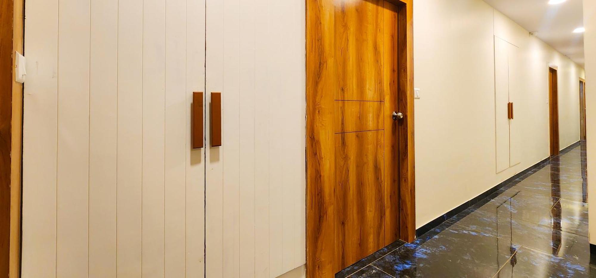 אחמדאבאד Hotel Nova Blue מראה חיצוני תמונה